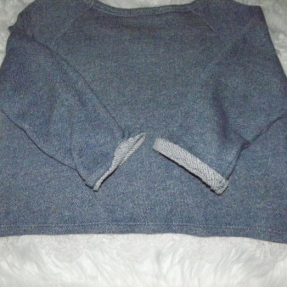 Cute heathered blue cropped Tee Shirt Top - Picture 3 of 6